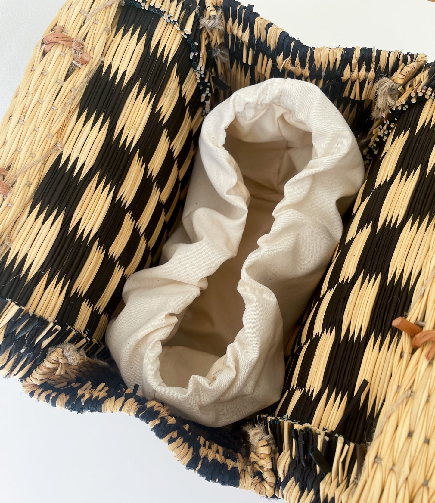 Beth Handbag - Rye Line