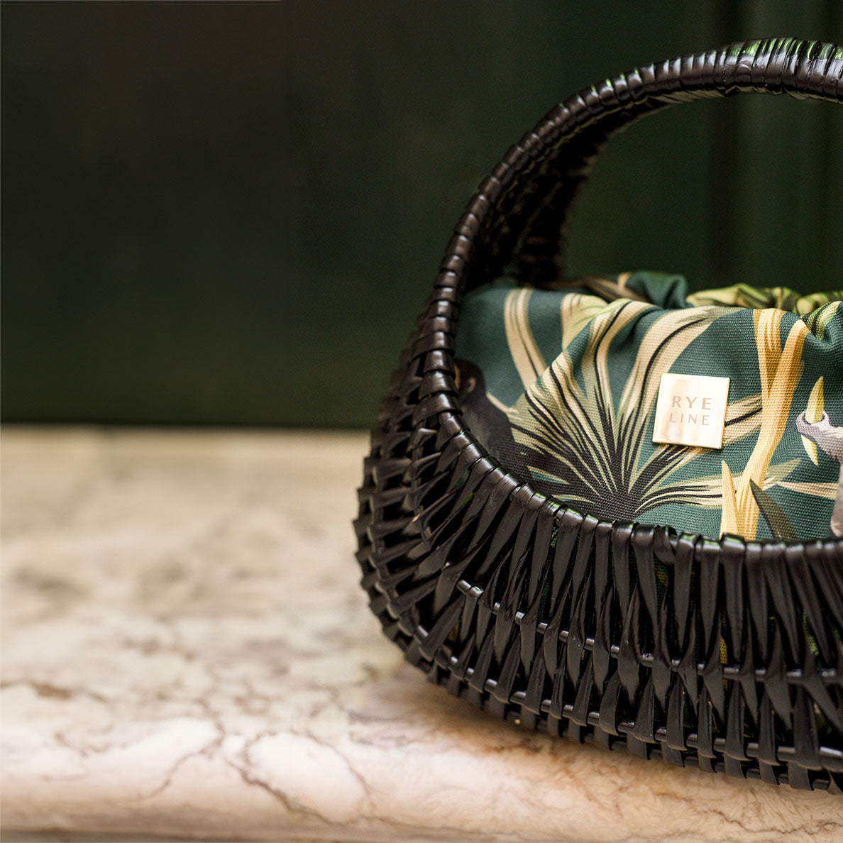 Villanelle 2.0 Black Handbag - Rye Line