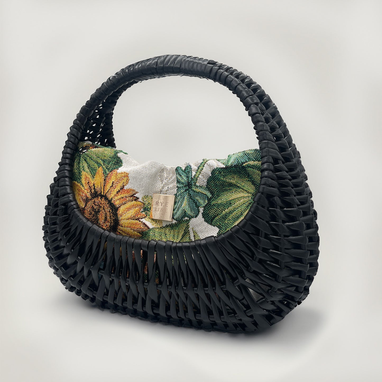 Villanelle 2.0 Black Handbag - Rye Line