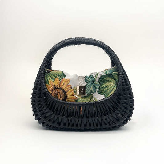 Villanelle 2.0 Black Handbag - Rye Line